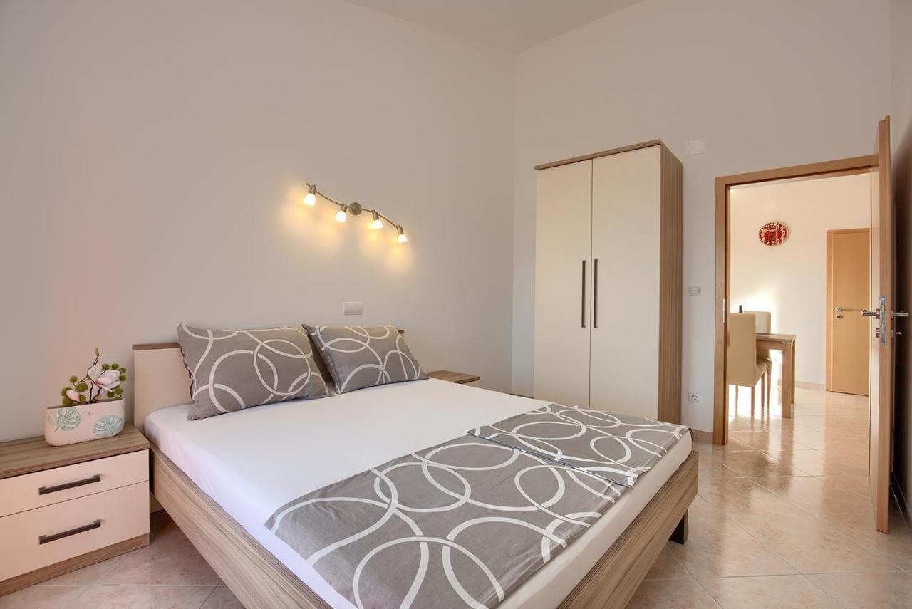 Apartments Orange מדולין מראה חיצוני תמונה