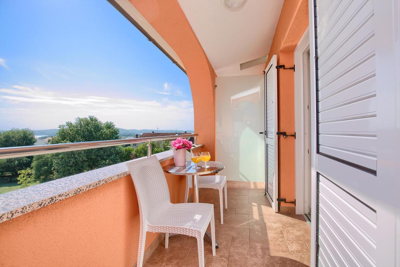 Apartments Orange מדולין מראה חיצוני תמונה