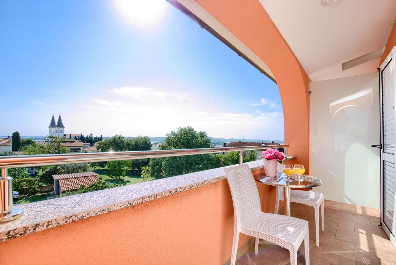 Apartments Orange מדולין מראה חיצוני תמונה