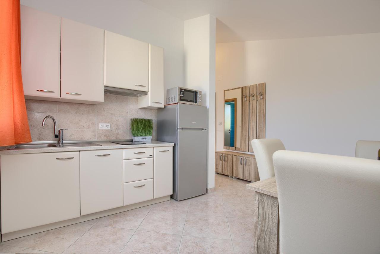 Apartments Orange מדולין מראה חיצוני תמונה