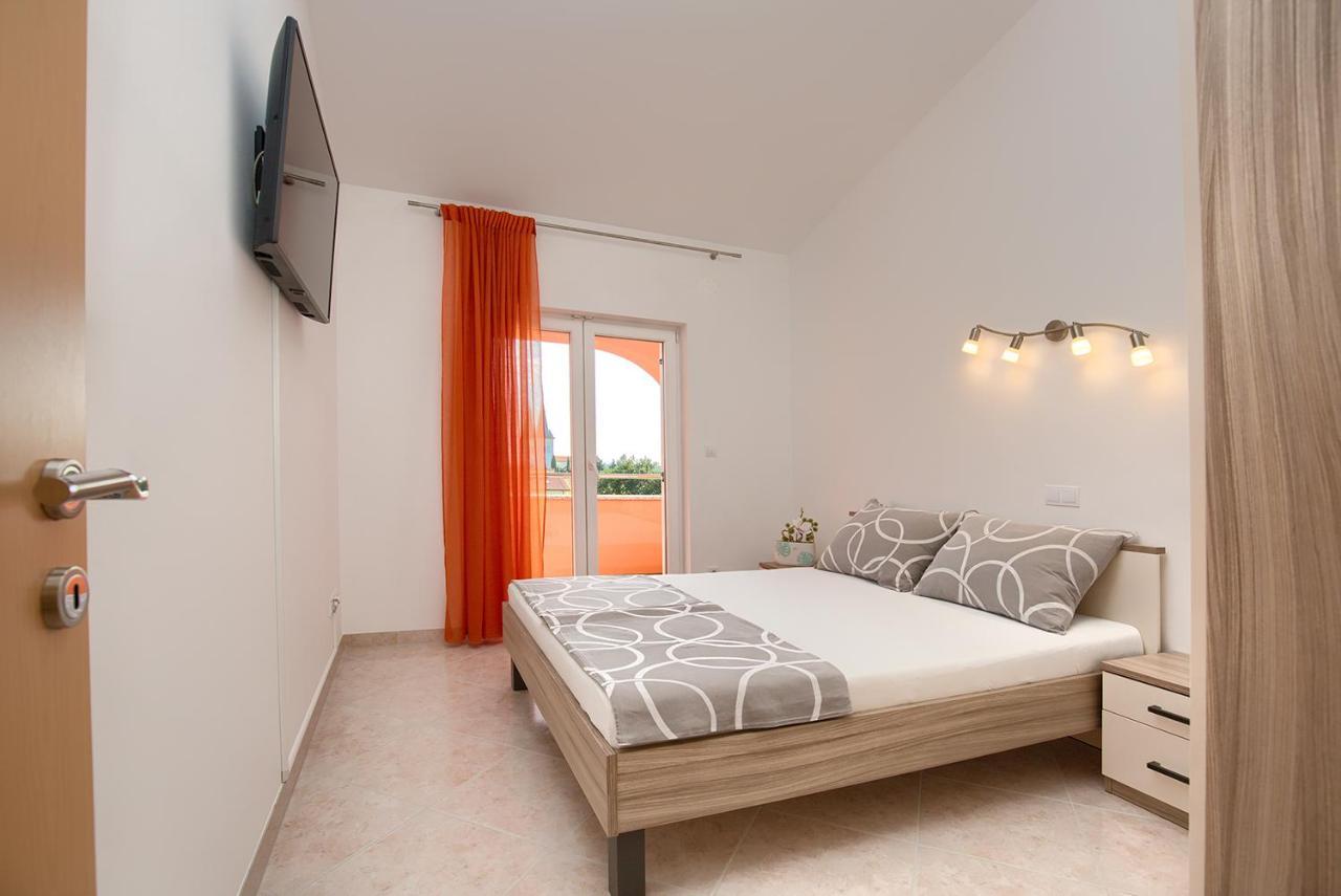 Apartments Orange מדולין מראה חיצוני תמונה