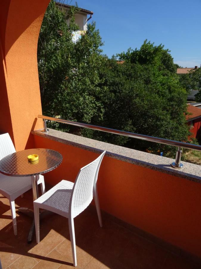 Apartments Orange מדולין מראה חיצוני תמונה