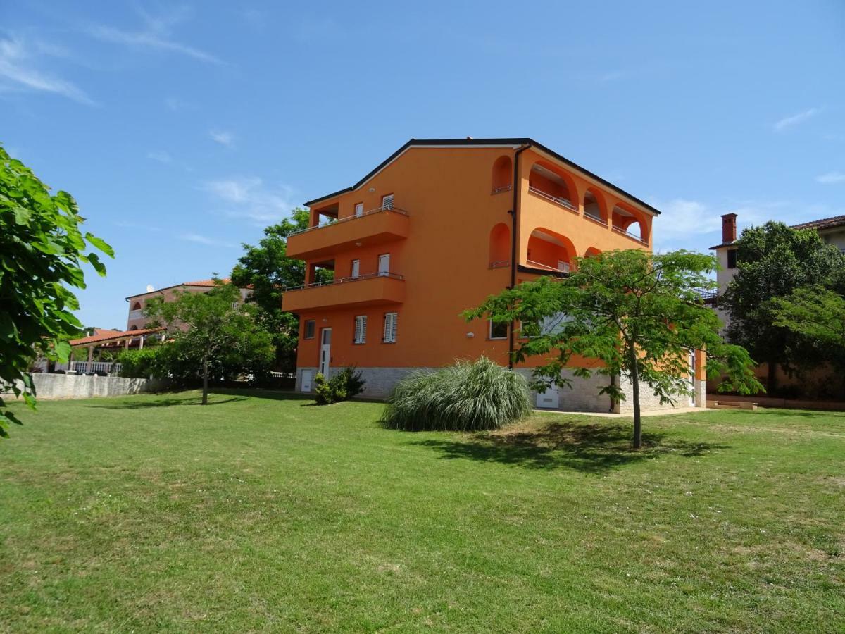 Apartments Orange מדולין מראה חיצוני תמונה