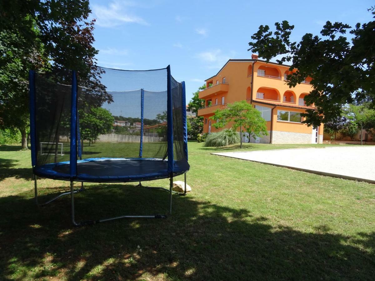Apartments Orange מדולין מראה חיצוני תמונה